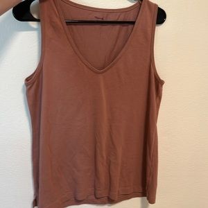 Madewell v neck tank